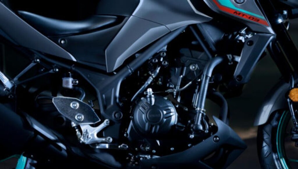 2025 Yamaha MT-03 Touring Pack