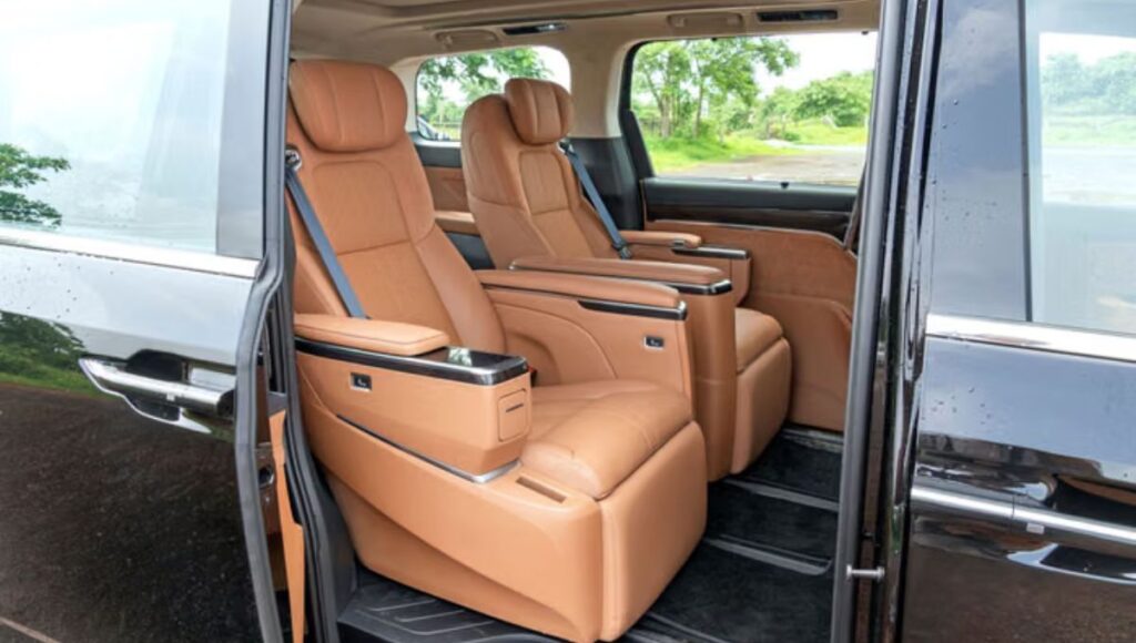 MG M9 Electric MPV