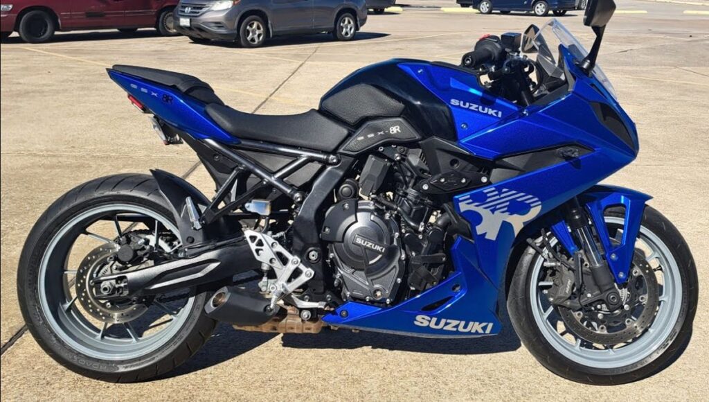 Suzuki GSX 8R