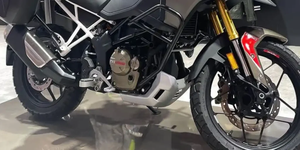 TVS Apache RTX 300