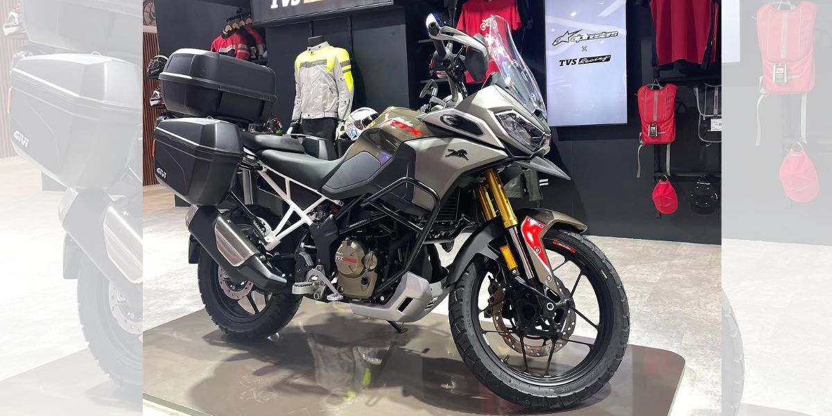 TVS Apache RTX 300