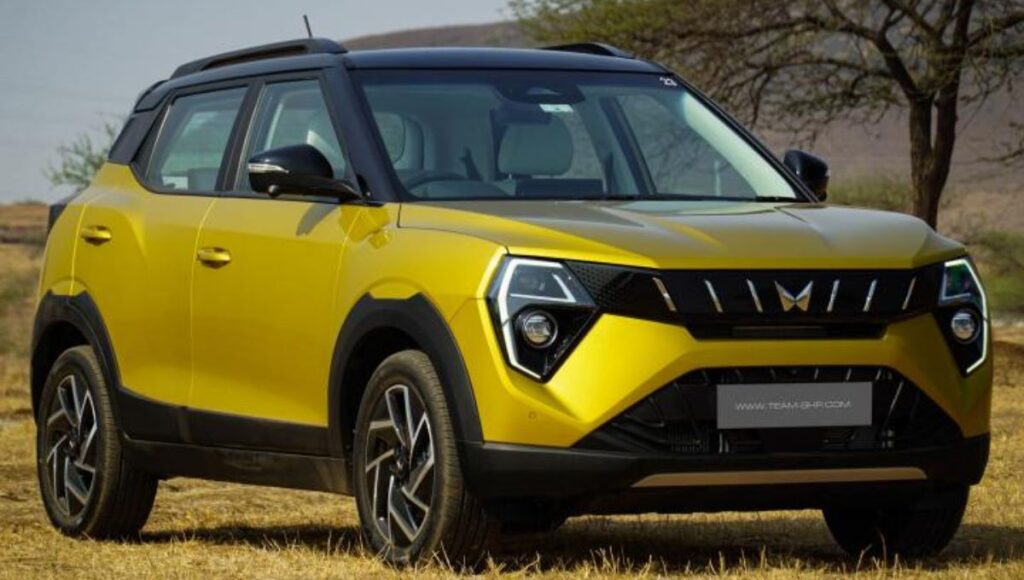 Mahindra XUV 3XO अगस्त 2025 ऑफर ₹89,000 तक का डिस्काउंट, पेट्रोल-डीज़ल दोनों पर भारी बचत