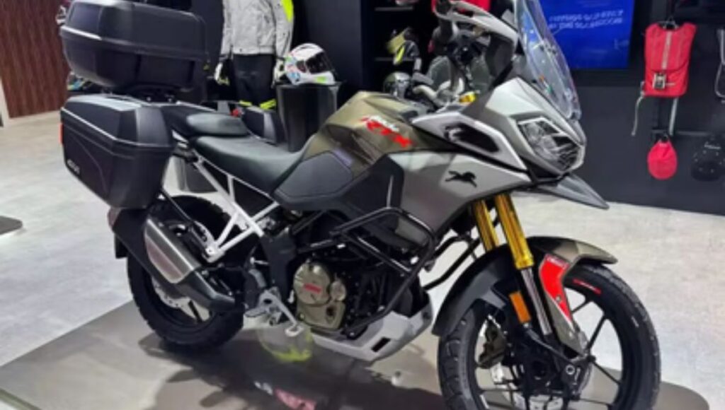 TVS Apache RTX 300